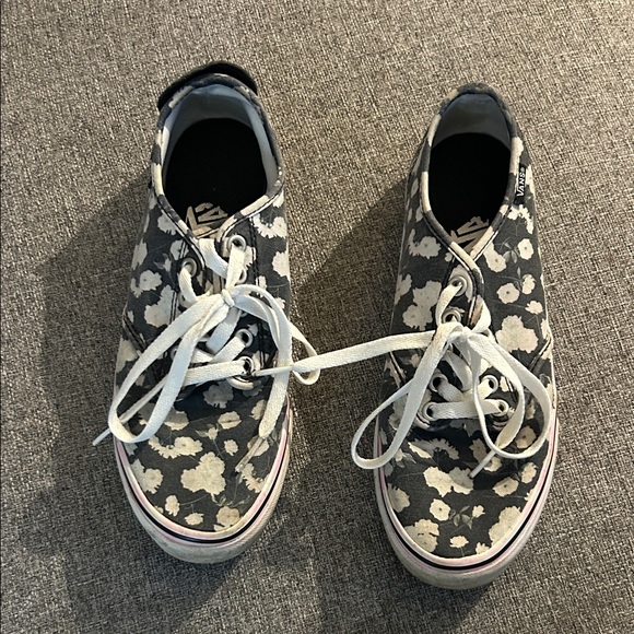 Vans Shoes - Women’s Floral Vans